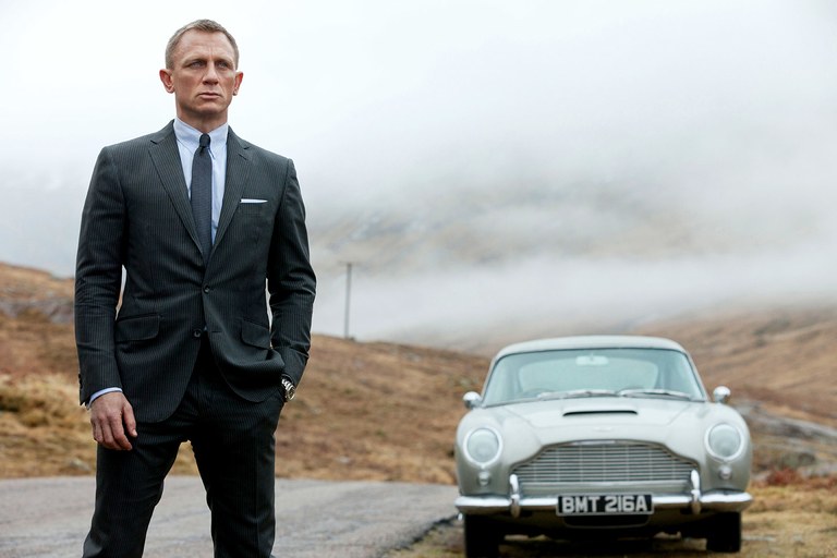 james bond daniel craig